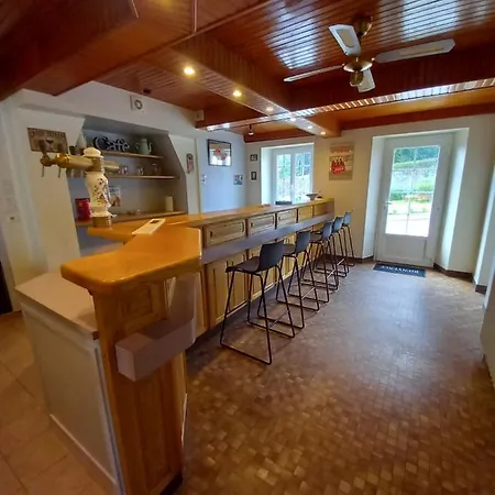 Le Tournebride * Le Vast