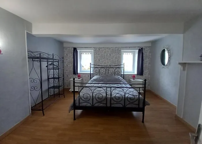 Le Tournebride * Le Vast