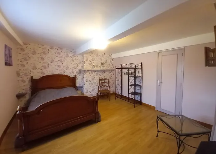 Le Tournebride * Le Vast